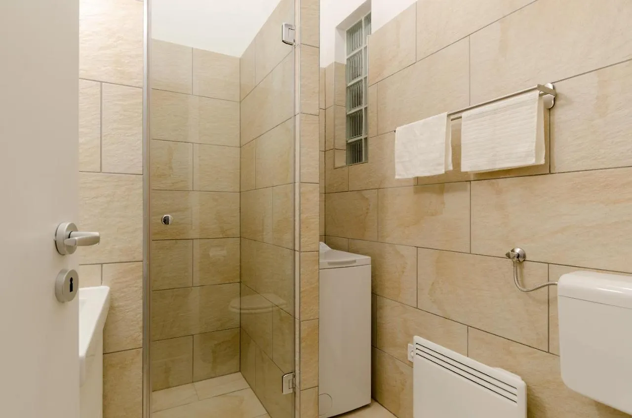 Chili Apartments Budapest 0*,